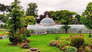 ботанический сад в Глазго 